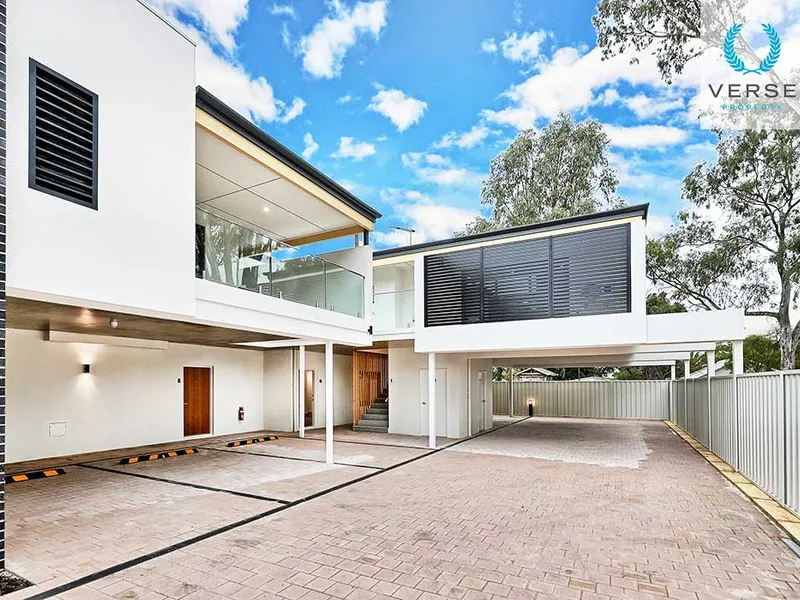 Boutique, As New, Luxurious, ground floor Apartment