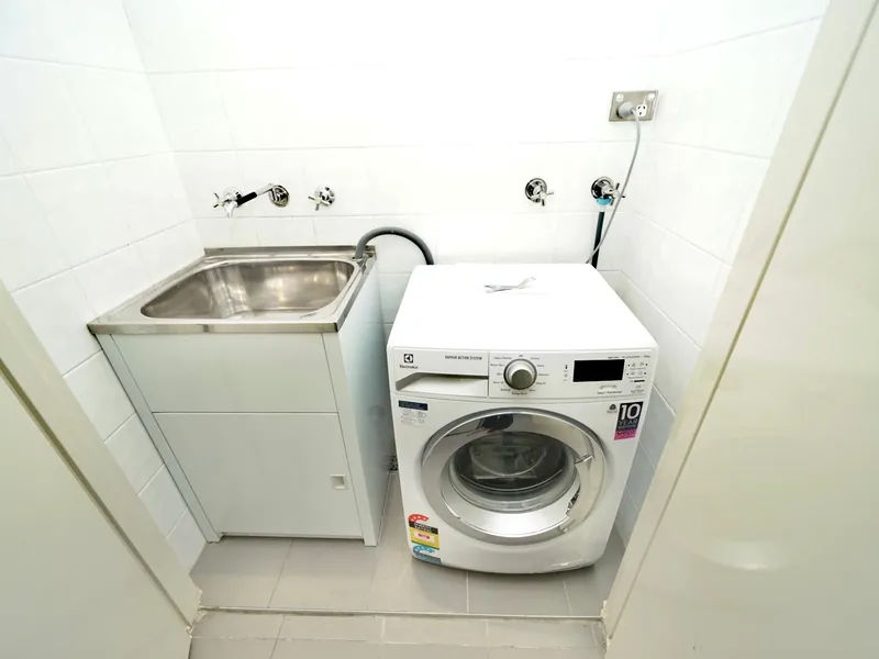 $550/week- Fully Furnished & Private Inspection
