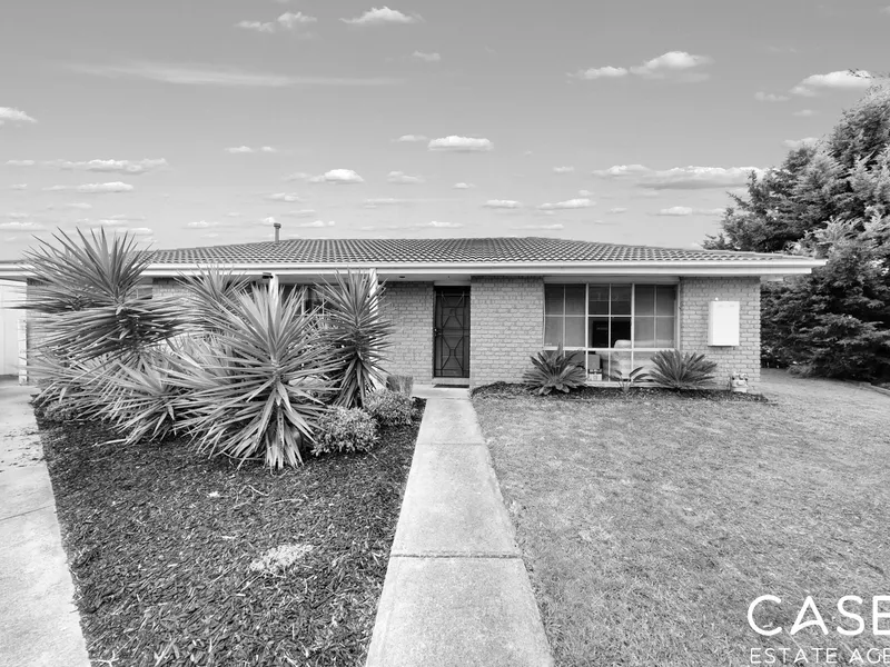 Highly Maintained Property in Cranbourne West!