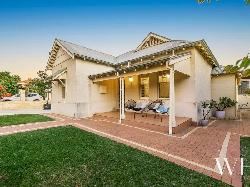 1910 character: private, secure, central