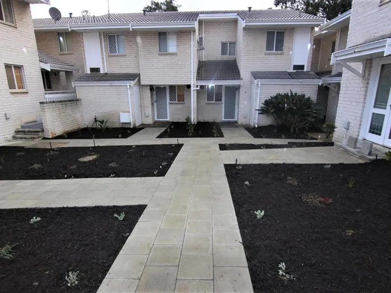 3 X 1 TOWNHOUSE