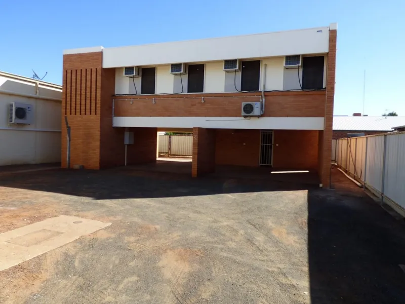 HOUSE & SHOP FRONT COMPLEX