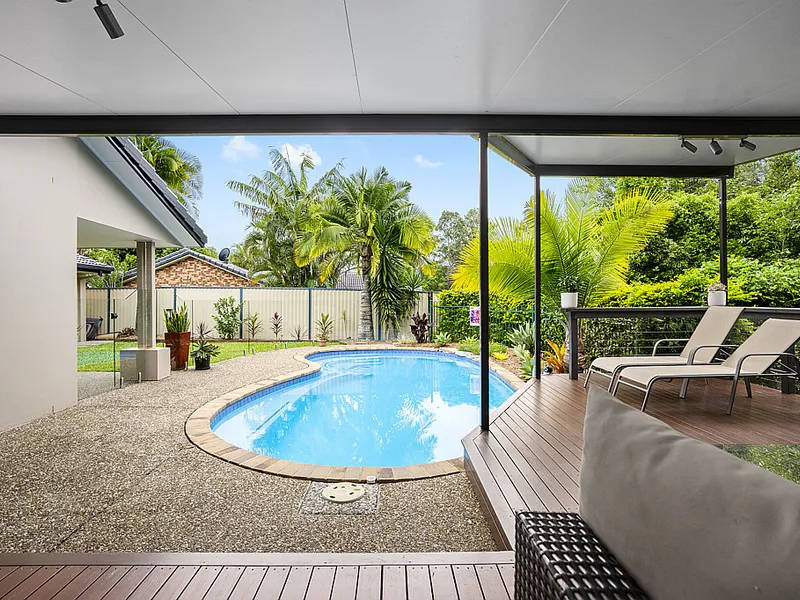 Be Quick This Stunning Home Won't Last !