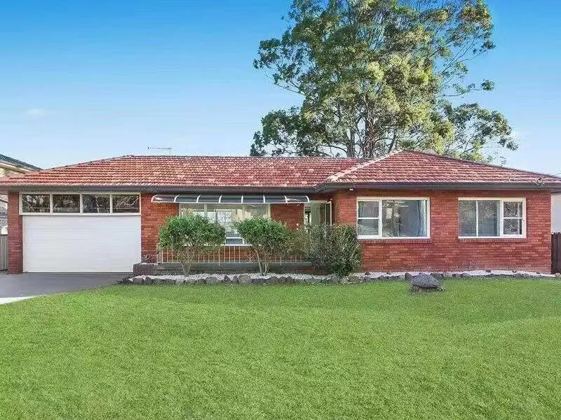 CASTLE HILL 3 BEDROOM HOUSE