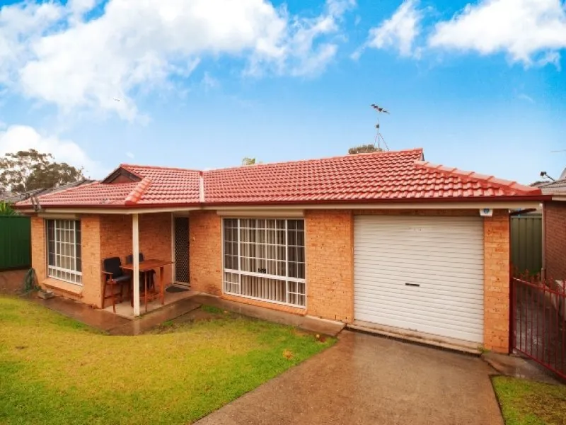 4 Bedrooms And Ducted Air, Ready To Move In!