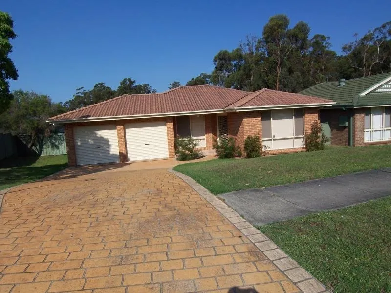 APPLICATIONS ACCEPTED PRIOR TO VIEWING-3 BEDROOMS, 2 BATHROOMS, DOUBLE GARAGE