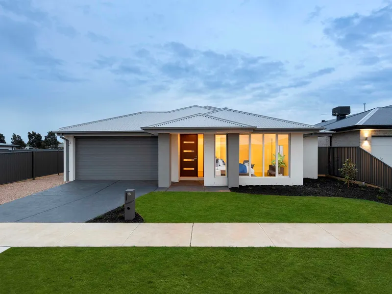 A Striking New Build in Impressive Lucas Locale ready to move into today!