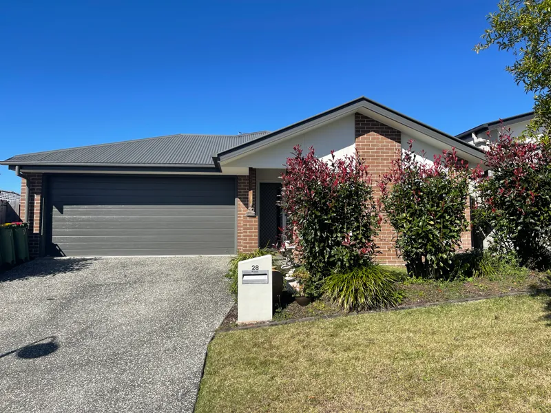 FAMILY HOME IN ELEVATED POSITION