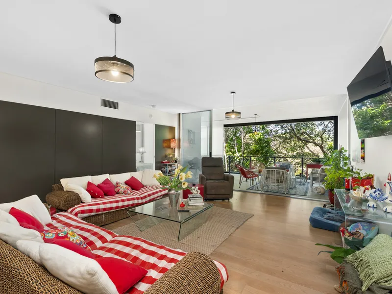 Stylish and Spacious Entertainer in the Heart of Paddington