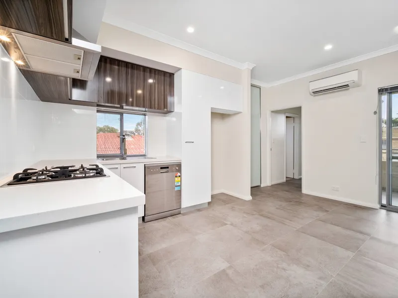 PERFECT LOCK AND LEAVE