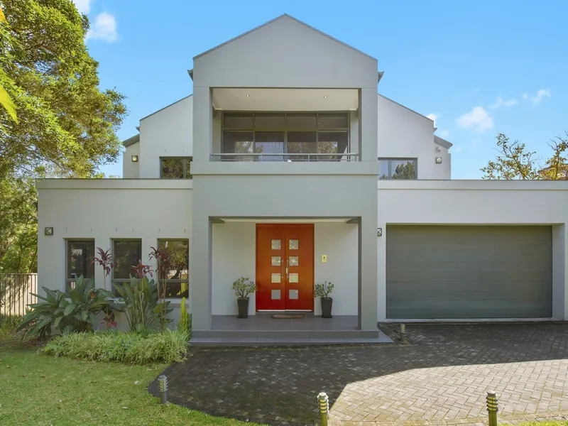 Elegant Five Bedroom Family Home