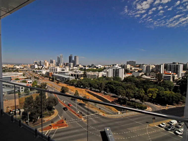 EXECUTIVE STYLE APARTMENT with CITY VIEWS