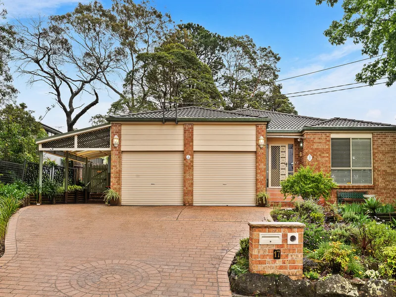 Expansive single level home in prime location