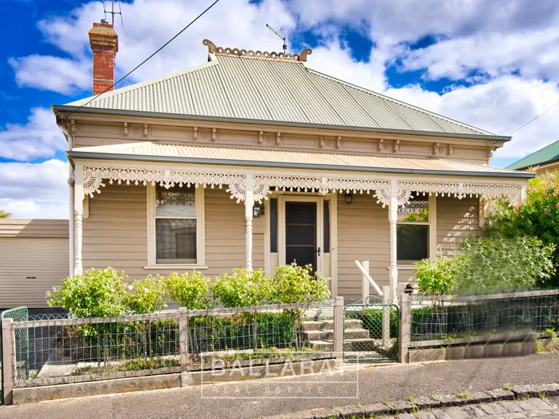 3 BEDROOM, CENTRAL CITY VICTORIAN HOME.