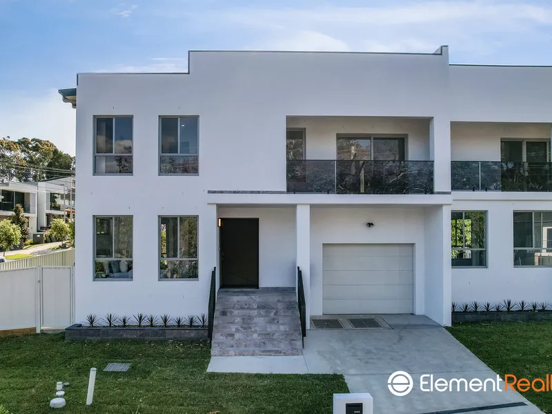 BRAND NEW GRAND DESIGN FULL BRICK DUPLEX!! MUST SEE!!