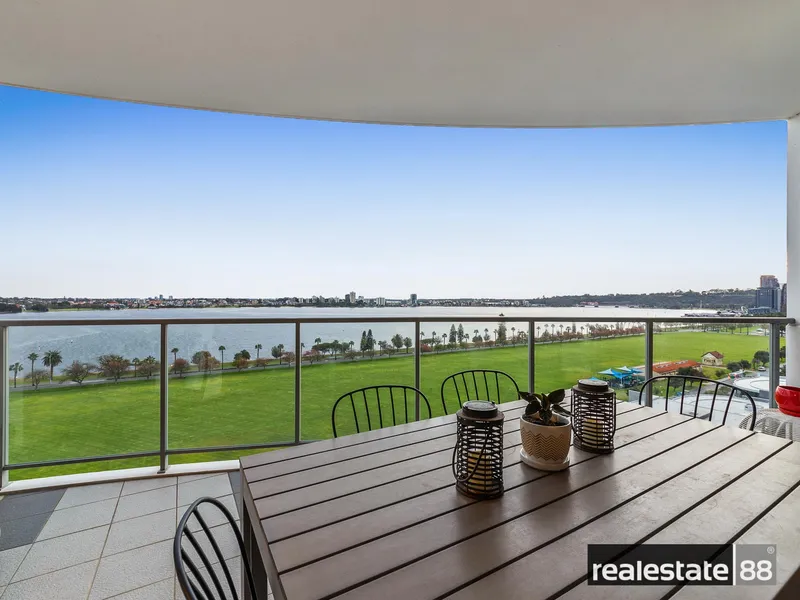 PICTURE PERFECT 2 BEDROOM RIVERFRONT APARTMENT