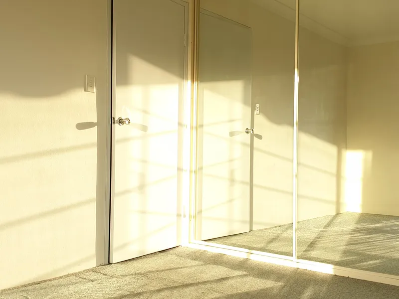 New Paint, Carpets, Shower & Kitchen: Renovated, Large, Private, Quiet Home