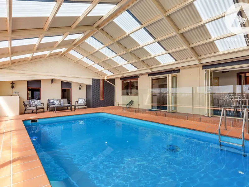 THE ULTIMATE FAMILY HOME FOR THE ENTERTAINER