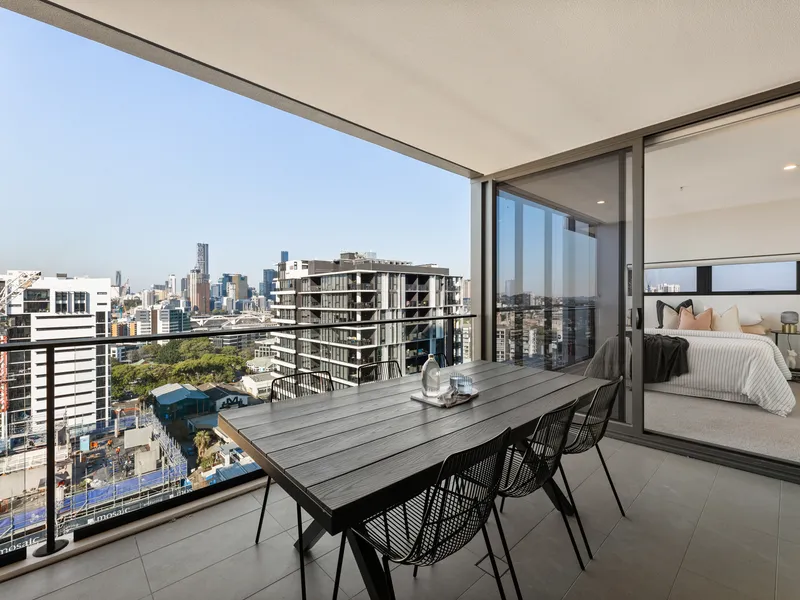 Sophisticated City Living with Stunning Views