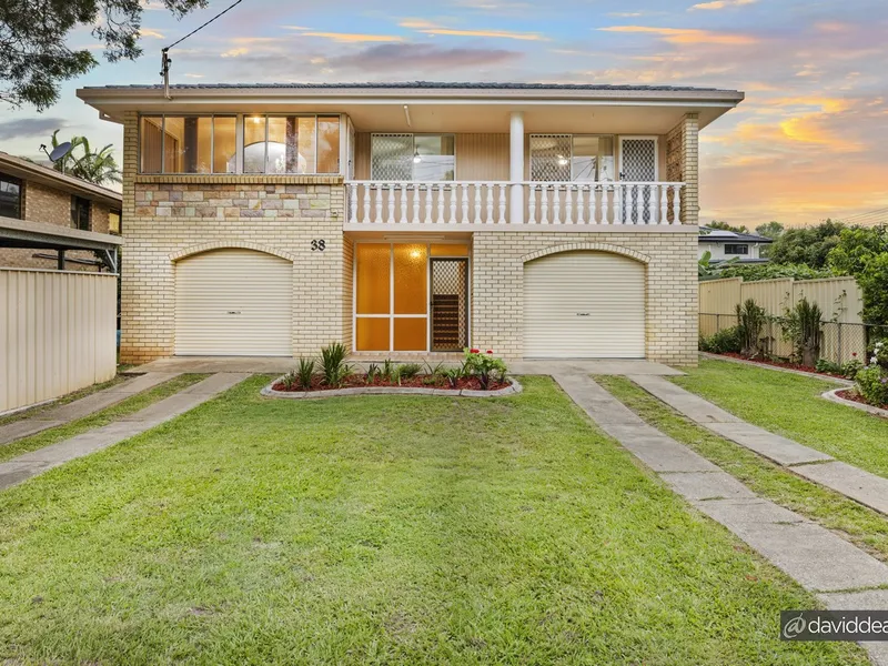 Big Home in Blue Chip Estate!