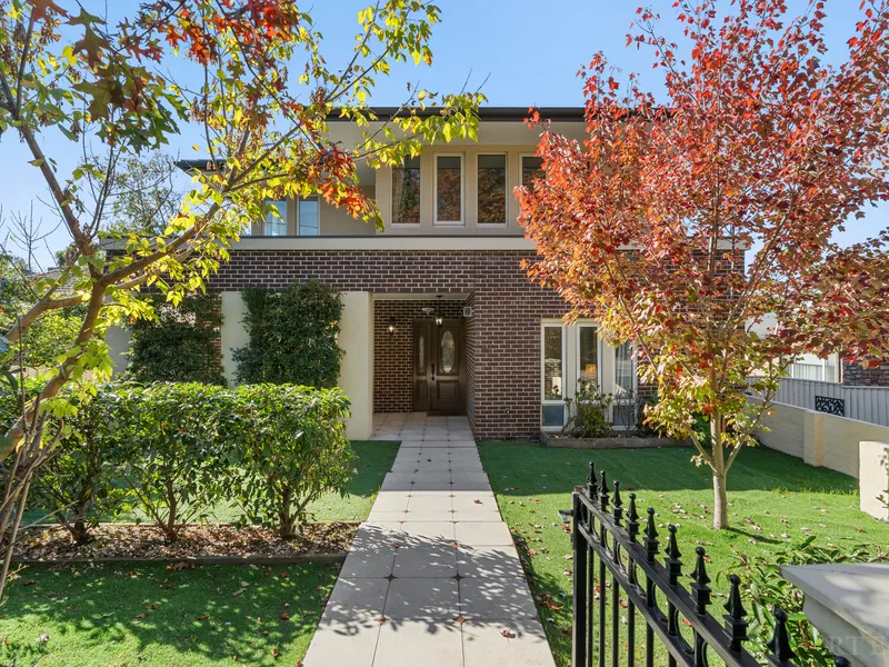 Stand-alone Luxurious Home in a Prime Locale