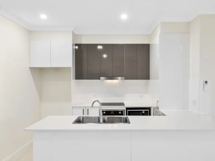 Located High on a Hill, you will Enjoy Beautiful Breezes. Impeccably Well-Presented, Modern, and Close to Everything. Live the Nice Lifestyle.