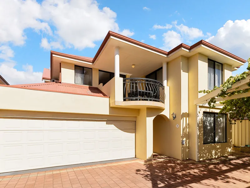 THE ULTIMATE LIFESTYLE AWAITS YOU!