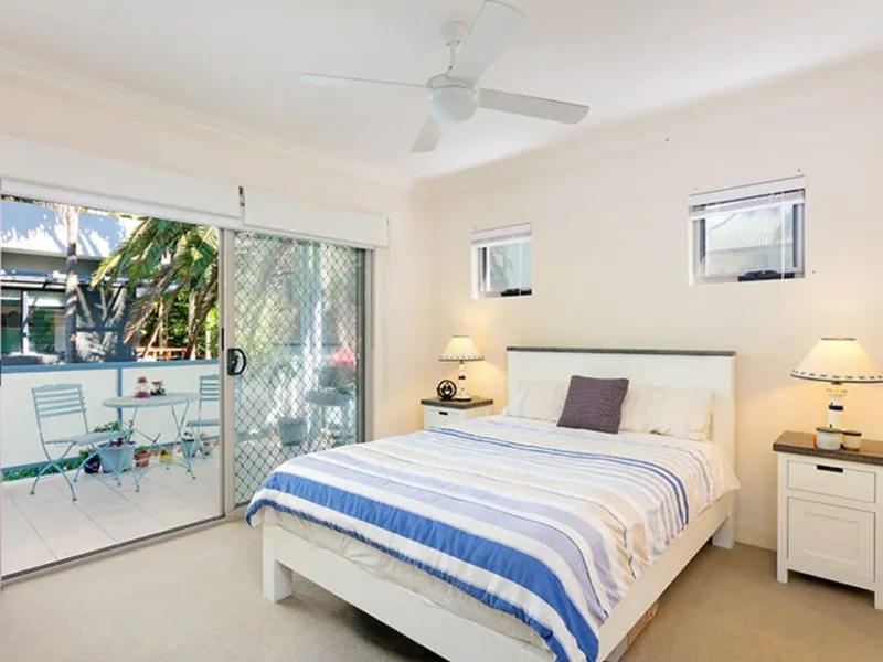 Modern Apartment in Ideal Location 