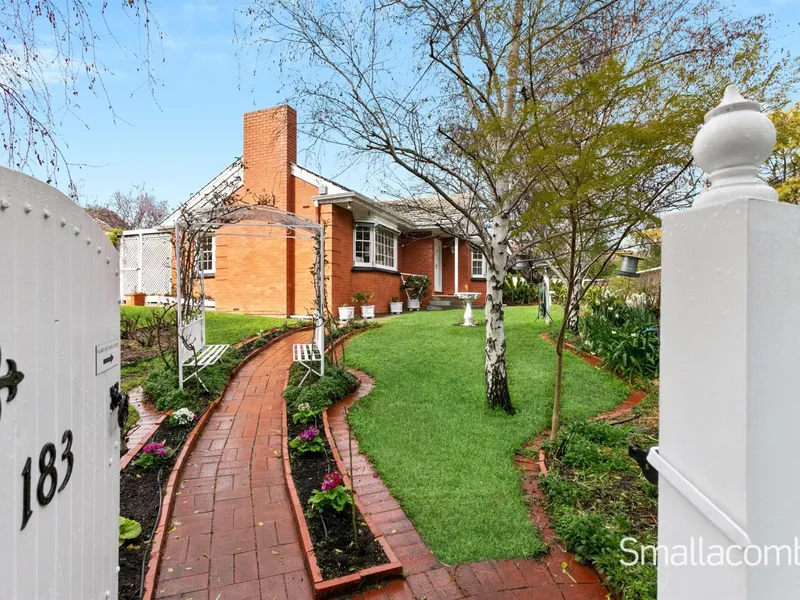 SUPERIOR SOLID BRICK COLONIAL BEAUTY