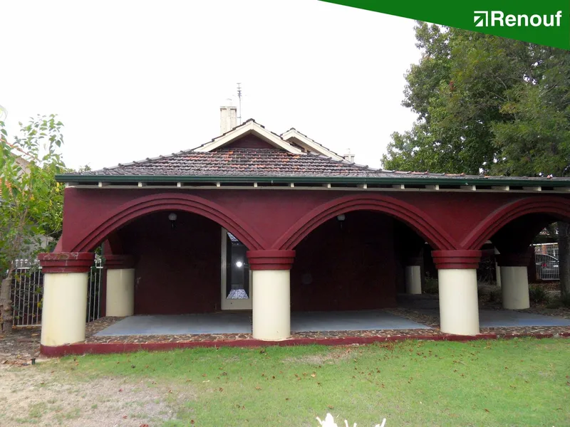 Characteristic, Spacious Family Home!