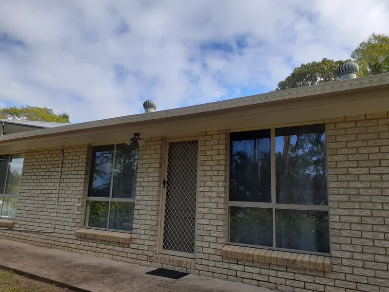 Elevated home close to Nambour Christian College