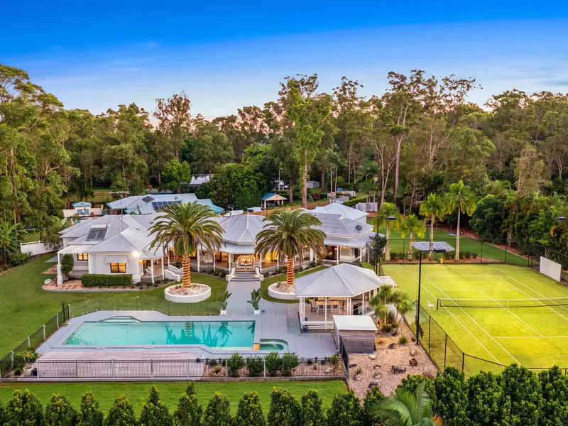 “Montauk Manor”