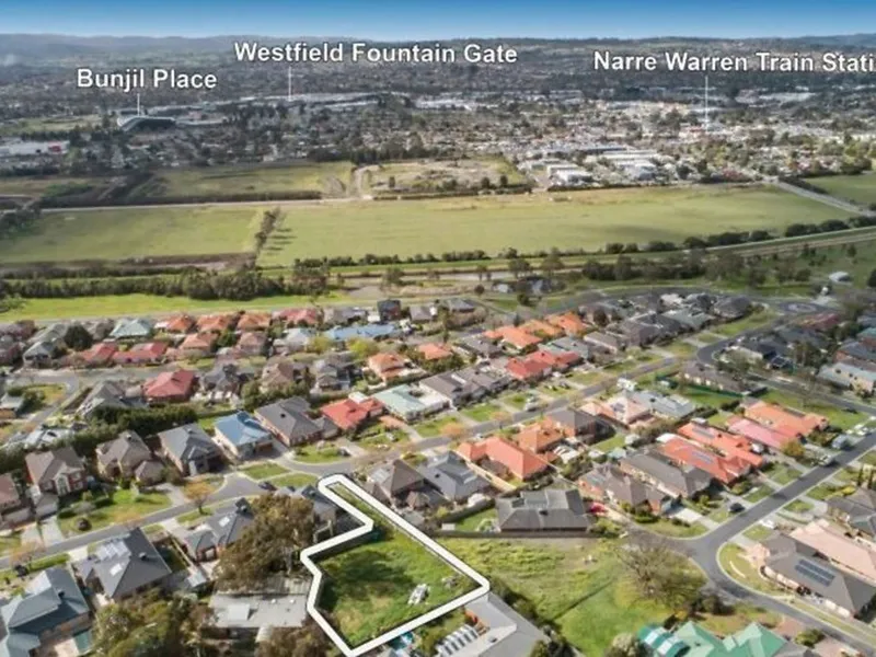 AMAZING DEVELOPMENT OPPORTUNITY IN A UNIQUE LOCATION!