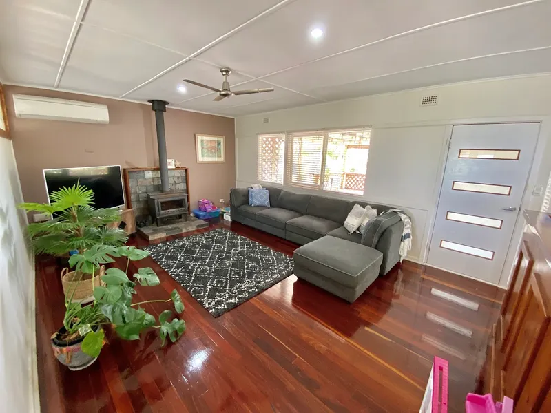 RENOVATED 3 BEDROOM PROPERTY IN THE HEART OF STREAKY BAY