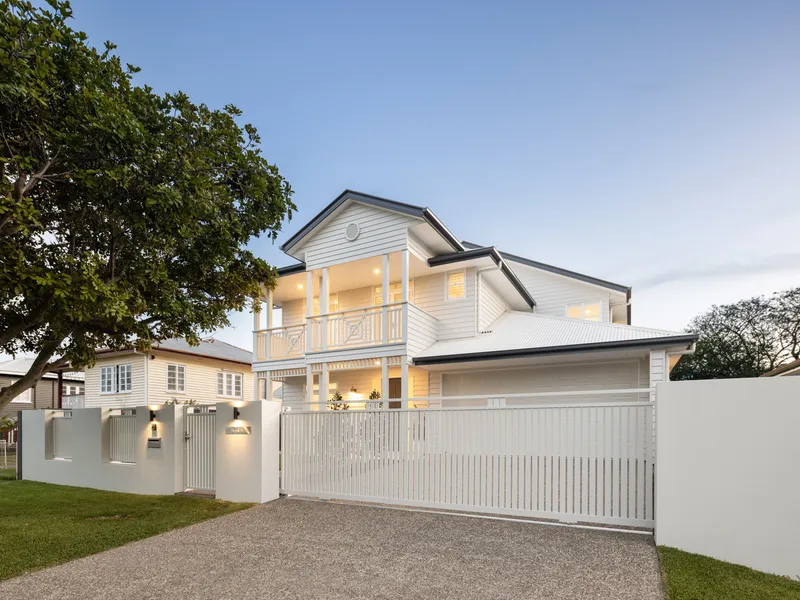 Coastal Contemporary Elegance