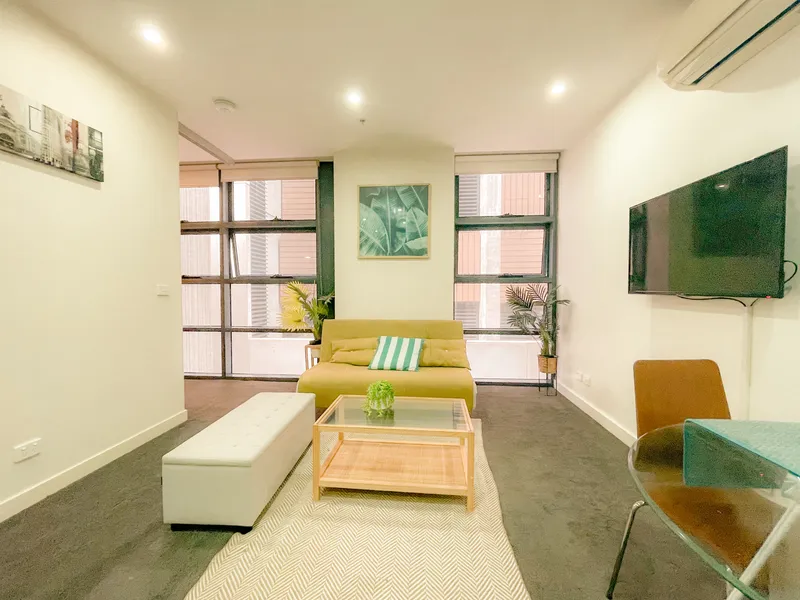 Luxurious Two-Bedroom Furnished Apartment in the Heart of Melbourne