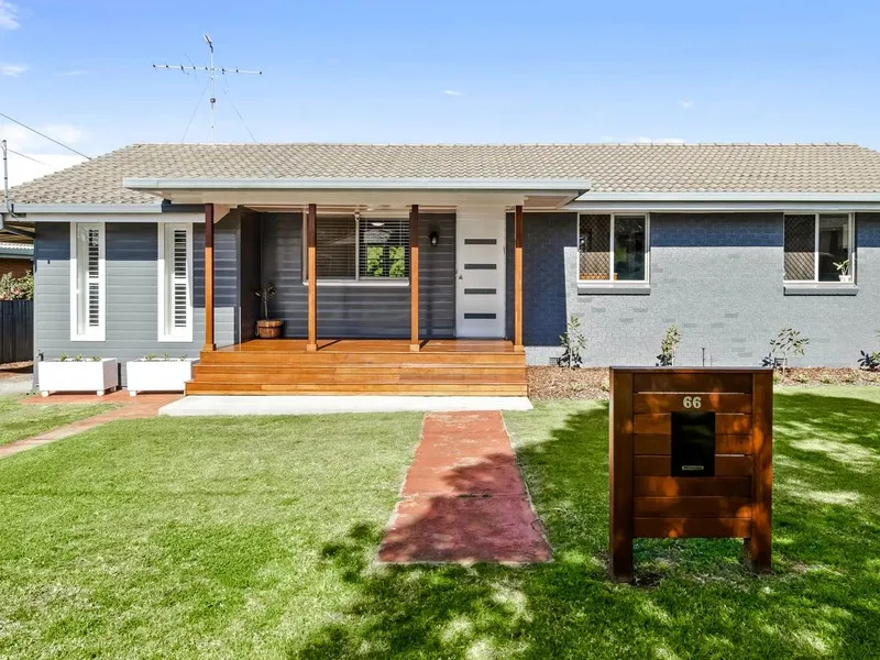 APPEALING, INVITING & VERY STYLISH!