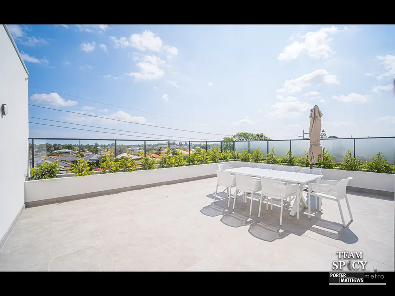 UNDER OFFER