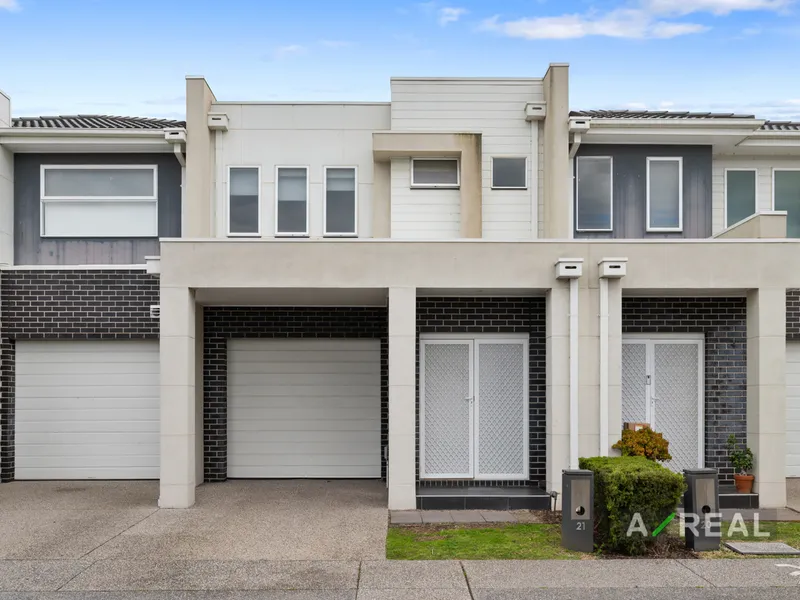 Modern Townhouse in Great Location