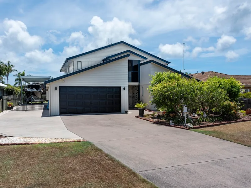 MAJOR PRICE REDUCTION ON THIS MODERN HOME WITH 8M X 4M WITH 3.75M CLEARANCE CARPORT - IDEAL SIDE ACCESS FOR LARGE BOAT, CARAVAN OR MOTORHOME.