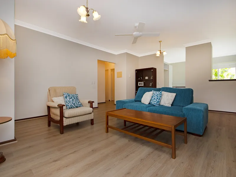 Spacious ground floor villa that won't disappoint!