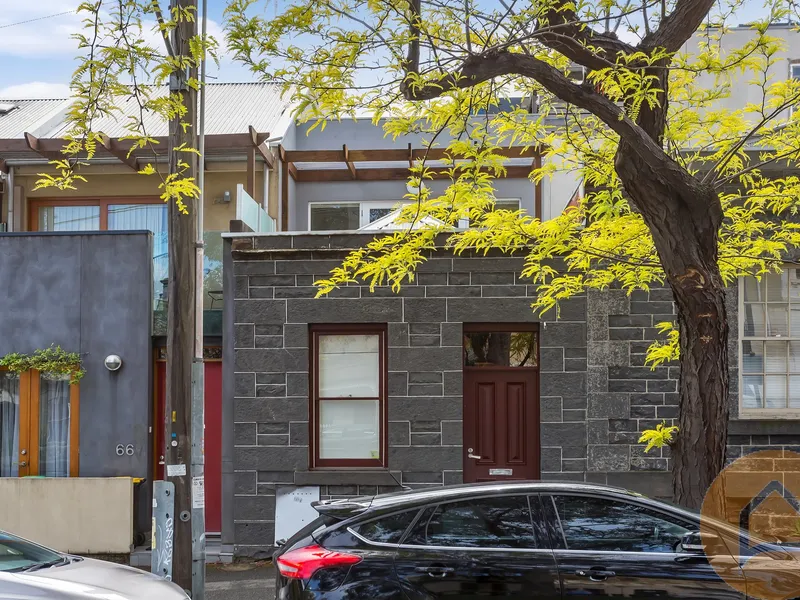 Convenient inner-city Abode