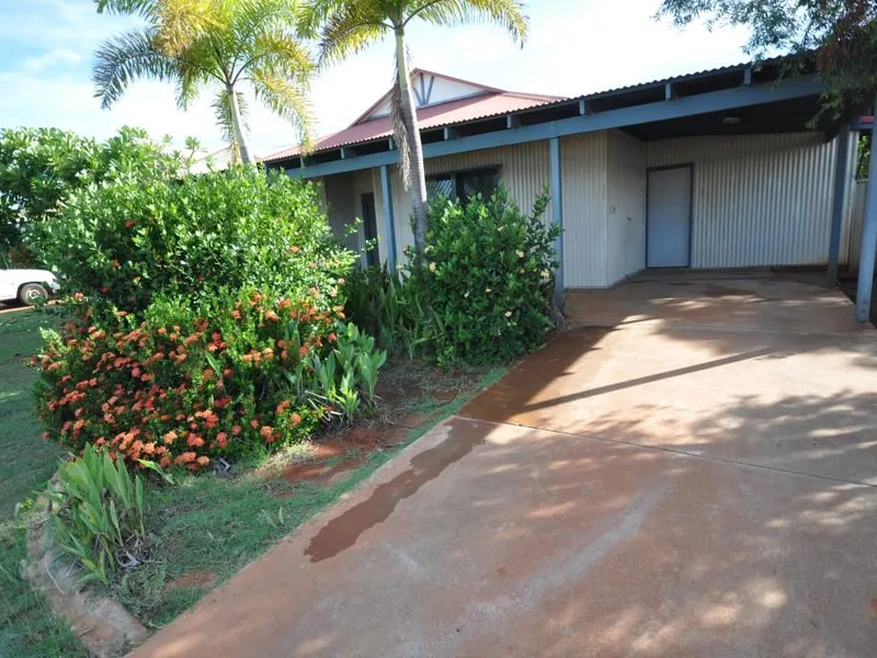 WONDERFUL WANTIJIRRI - 4x1 Broome Style