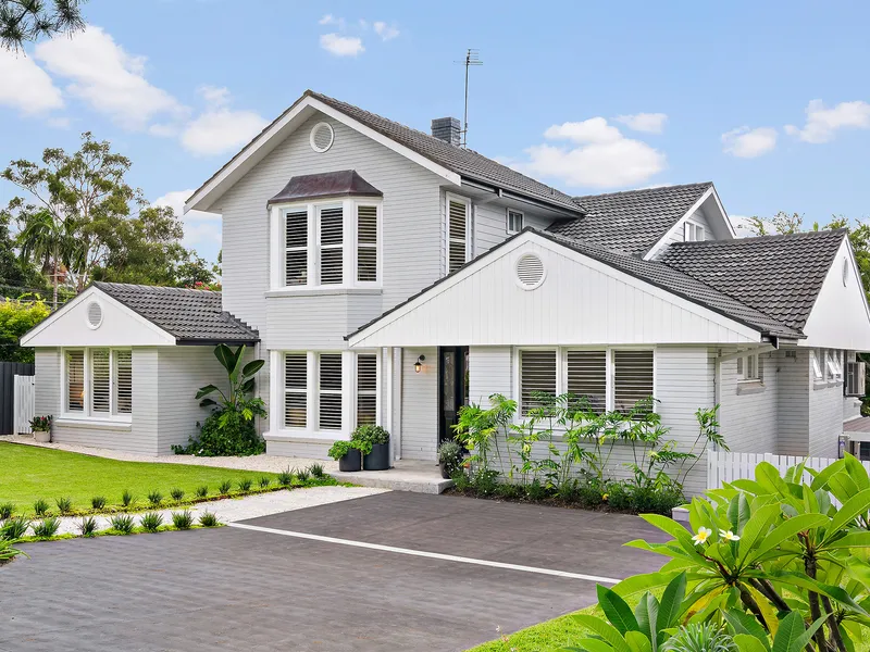 Coastal Chic Glamour, Resort Style Luxury For Life Long Family