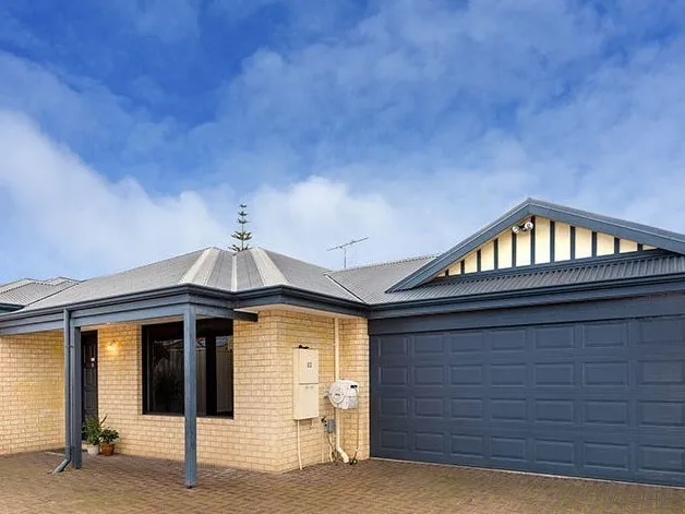 FURNISHED UNIT IN SOUTH BUNBURY!!