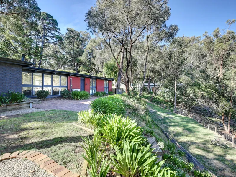 Privacy, close to Stirling, borrowed landscape