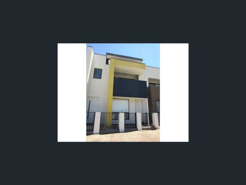 NRAS - Stunning Townhouse