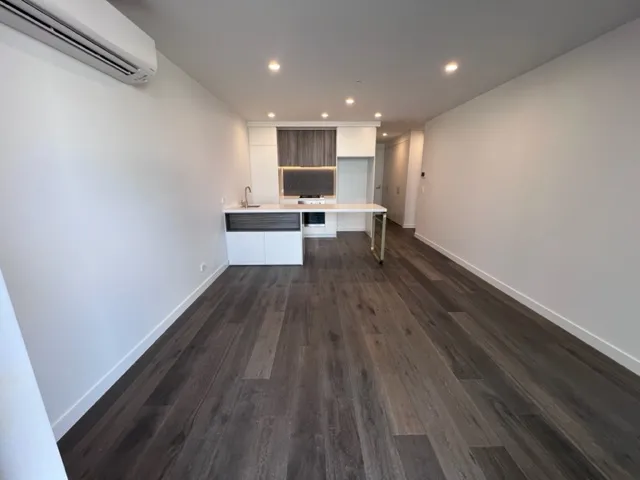 Brand new: 2 bedroom 2 bath apartment, Level 5, Prospect, Box Hill