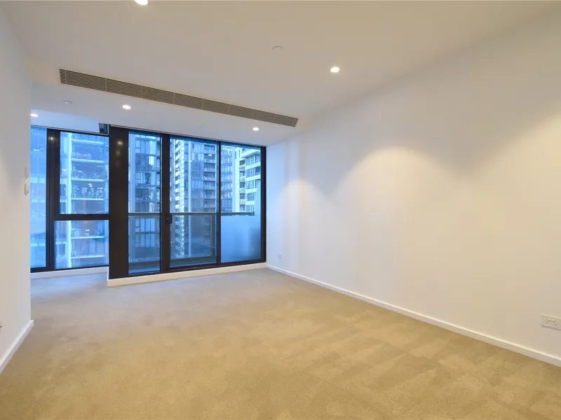 Bright 1 bedroom apartment in state of the art building!