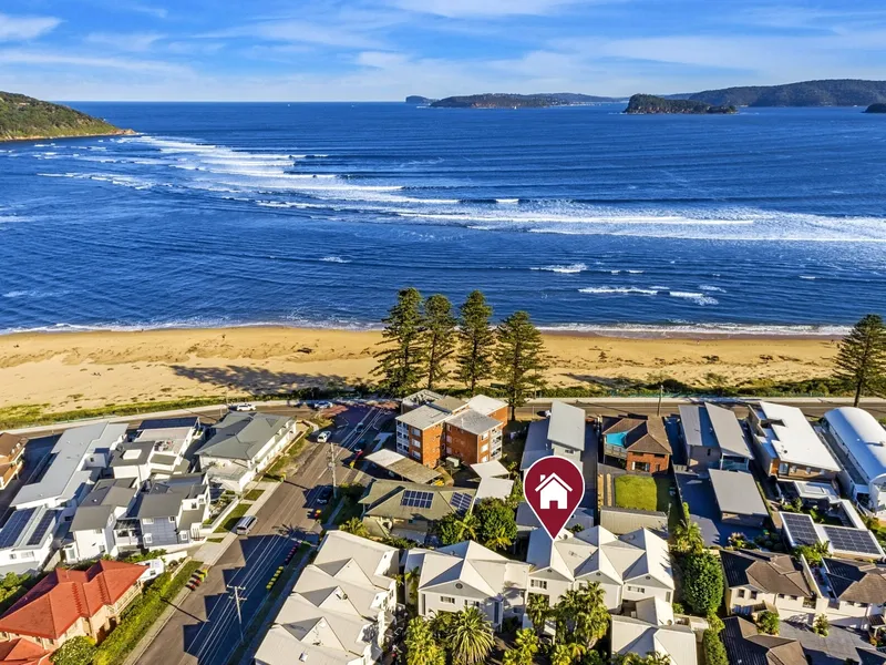 Coastal Oasis Overlooking Umina Beach.
